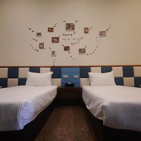 Sun Moon Lake Jinlongshan Bnb Юйчі Екстер'єр фото
