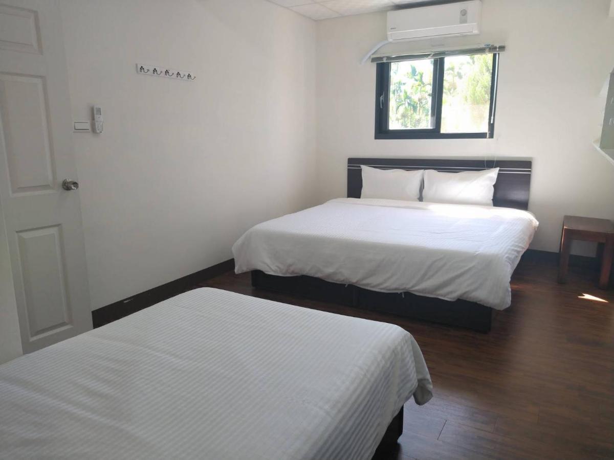 Sun Moon Lake Jinlongshan Bnb Юйчі Екстер'єр фото