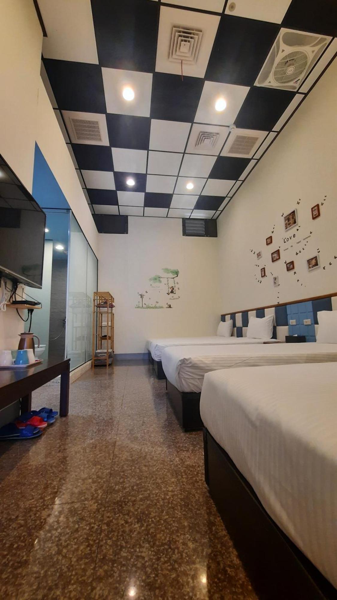 Sun Moon Lake Jinlongshan Bnb Юйчі Екстер'єр фото